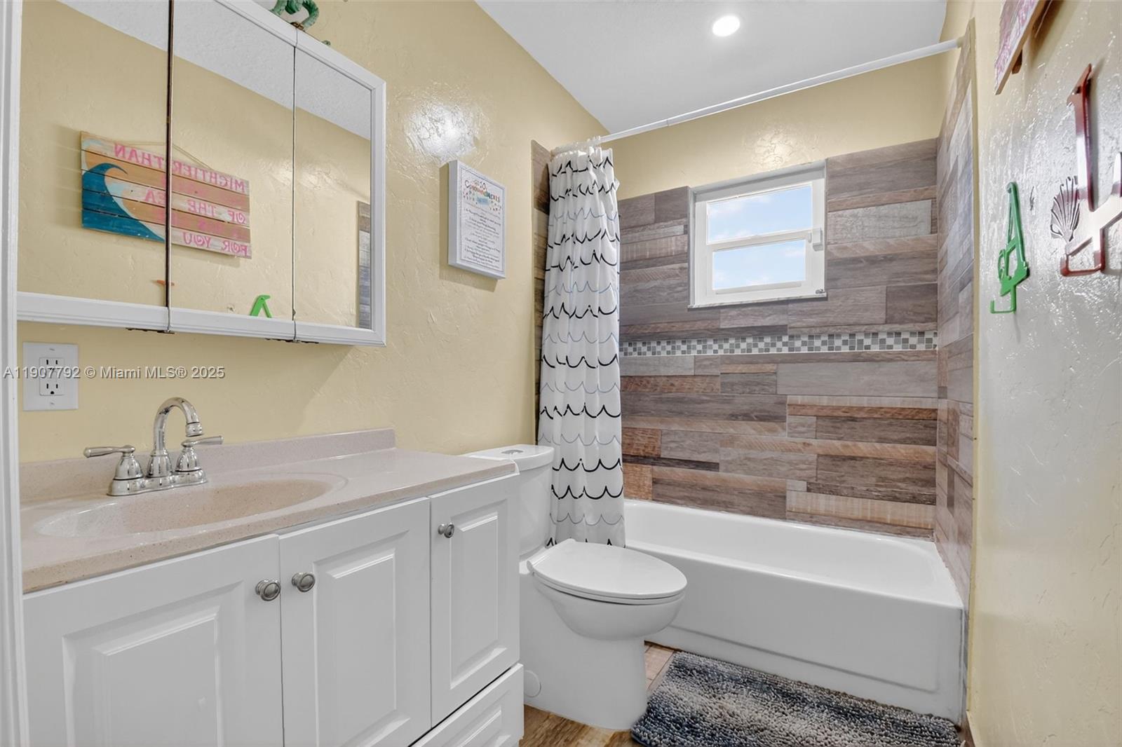 WILLOWS THE FIRST ADD - Residential