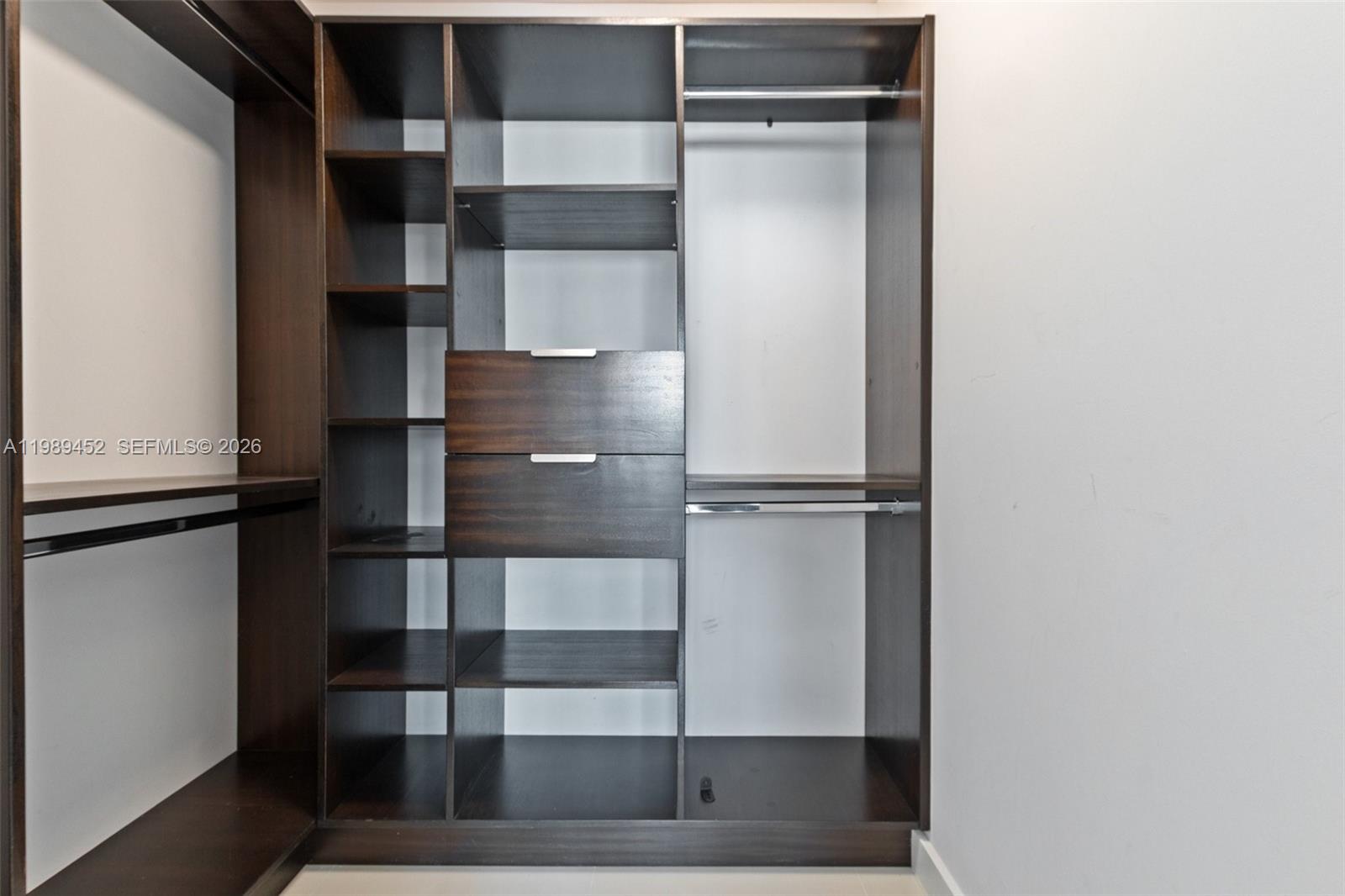 INFINITY AT BRICKELL COND - Residential