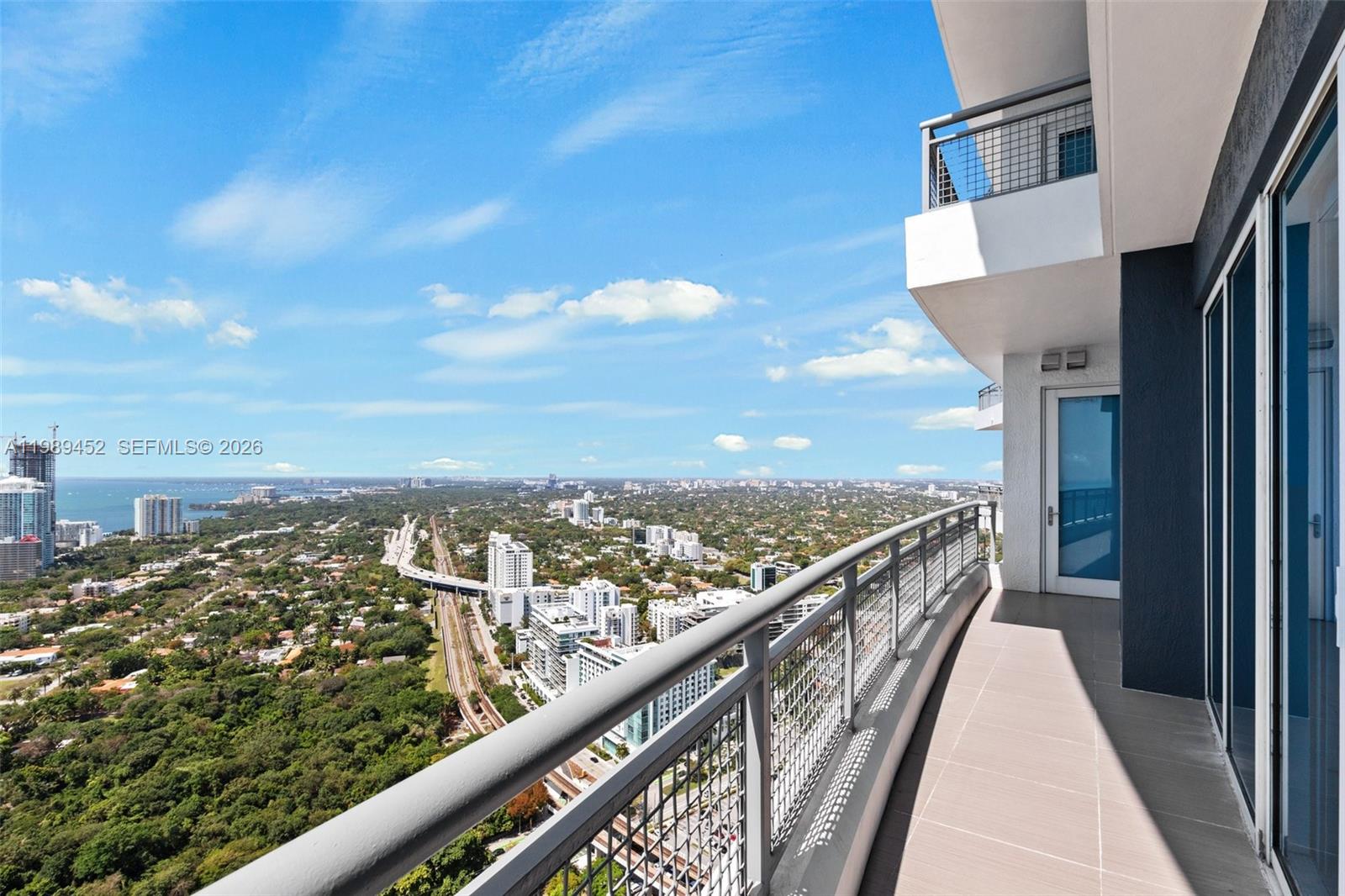 INFINITY AT BRICKELL COND - Residential