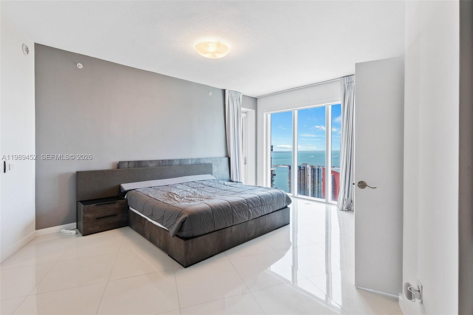 INFINITY AT BRICKELL COND - Residential