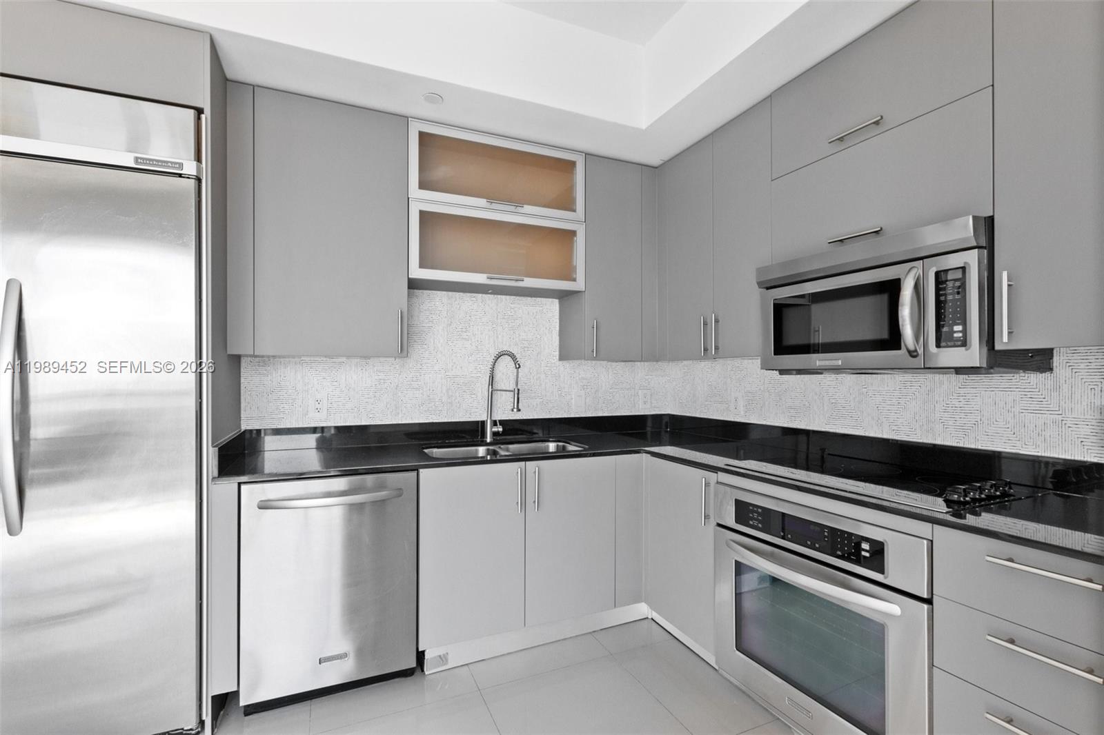 INFINITY AT BRICKELL COND - Residential