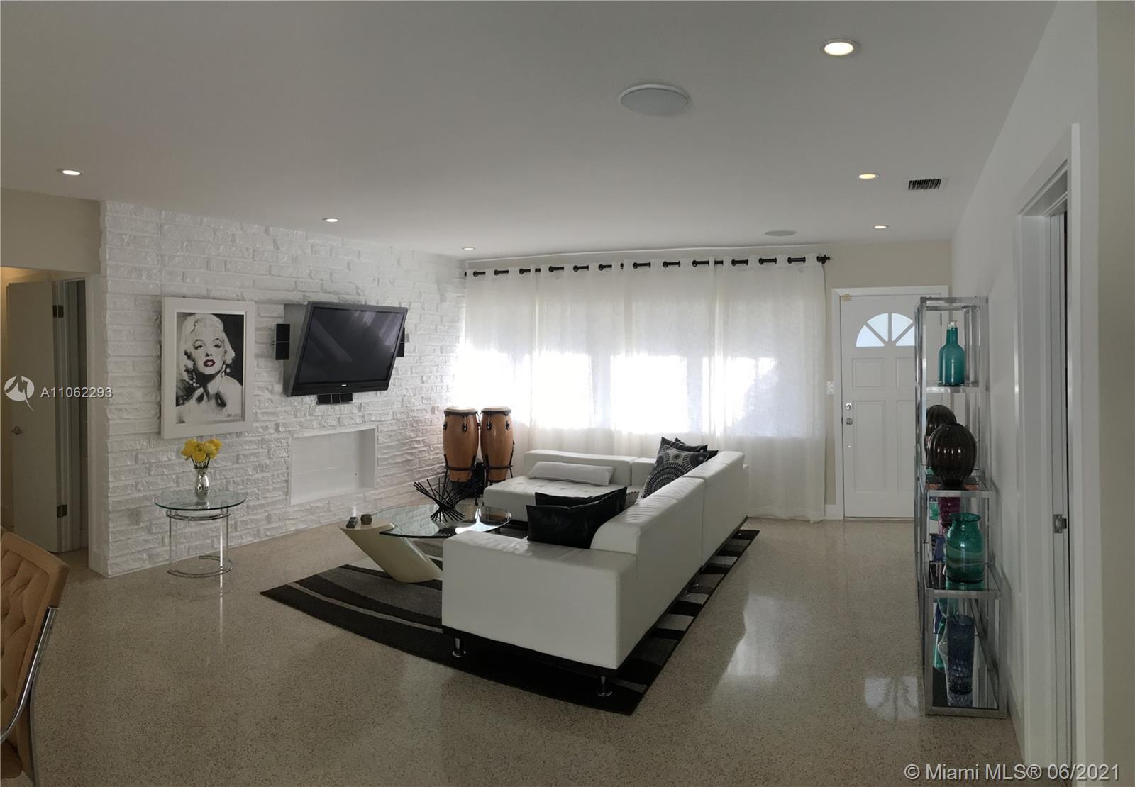 CORAL GABLES COUNTRY CLUB - Residential Lease