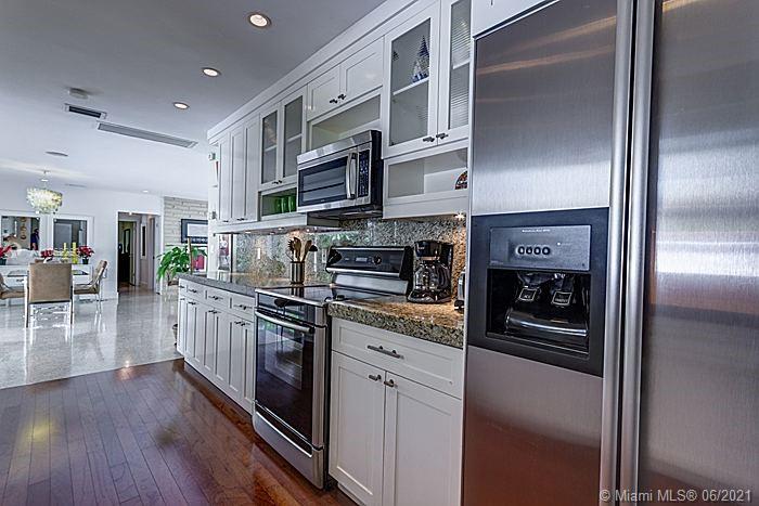 CORAL GABLES COUNTRY CLUB - Residential Lease