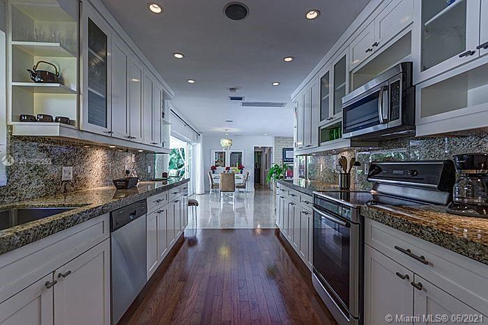 CORAL GABLES COUNTRY CLUB - Residential Lease