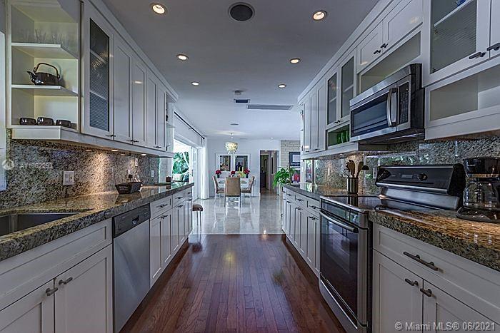 CORAL GABLES COUNTRY CLUB - Residential Lease