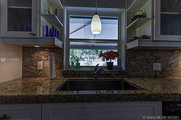 CORAL GABLES COUNTRY CLUB - Residential Lease