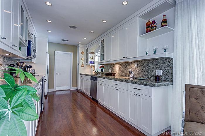 CORAL GABLES COUNTRY CLUB - Residential Lease