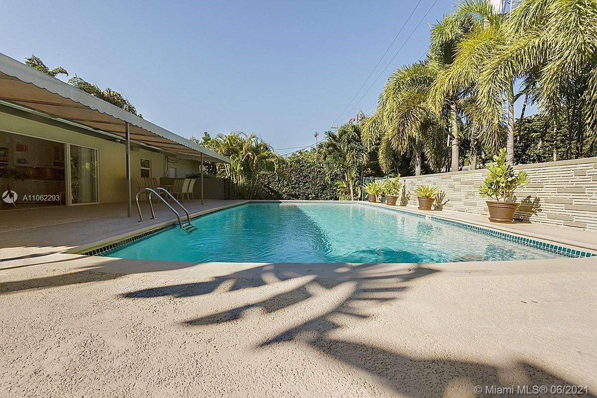 CORAL GABLES COUNTRY CLUB - Residential Lease