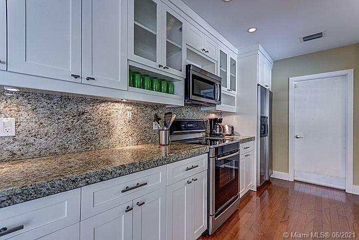 CORAL GABLES COUNTRY CLUB - Residential Lease