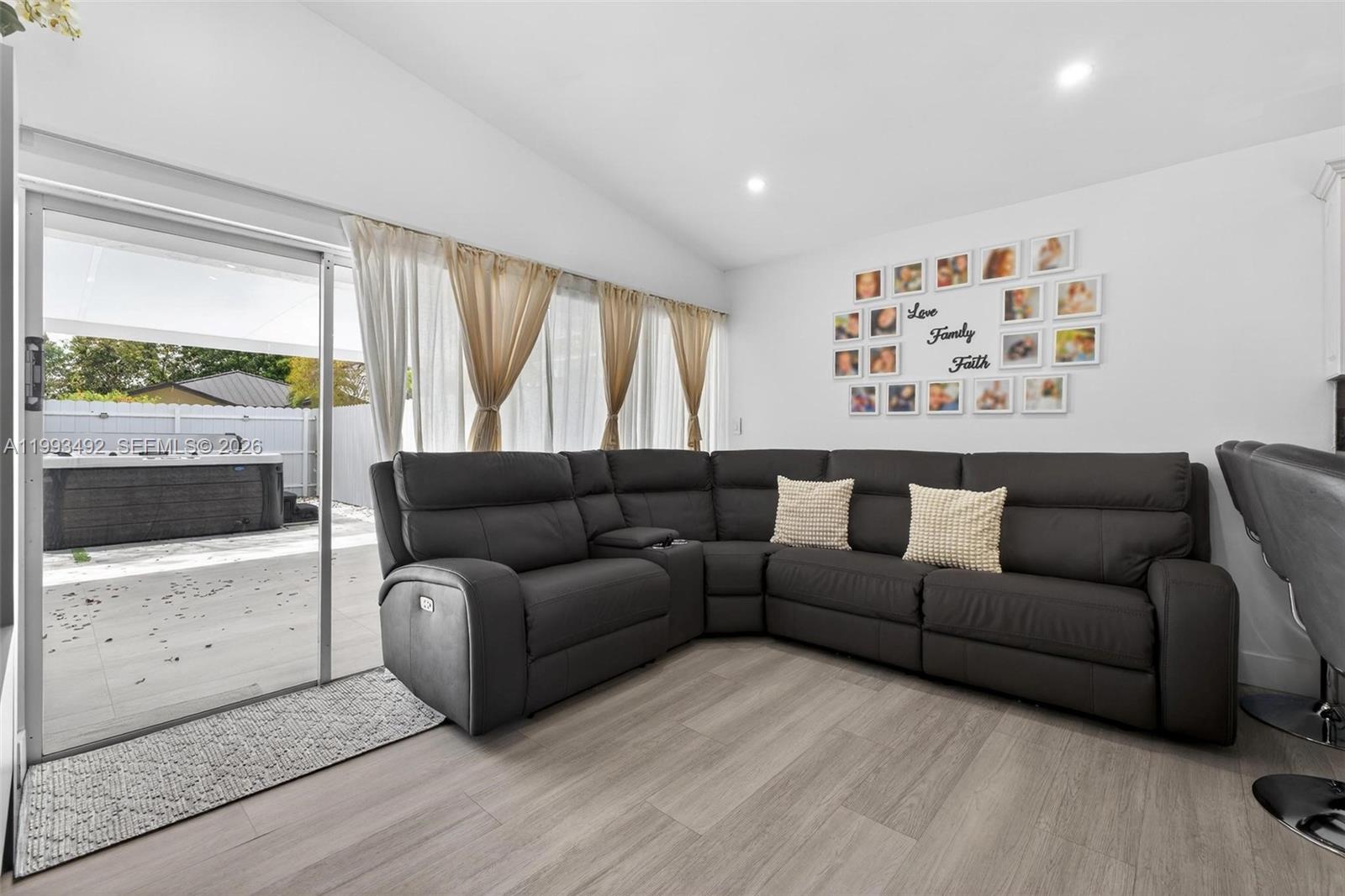 ROGER HOMES AMENDED PLAT - Residential