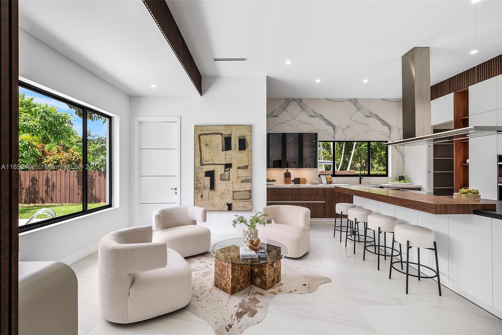 SKY LAKE - Residential