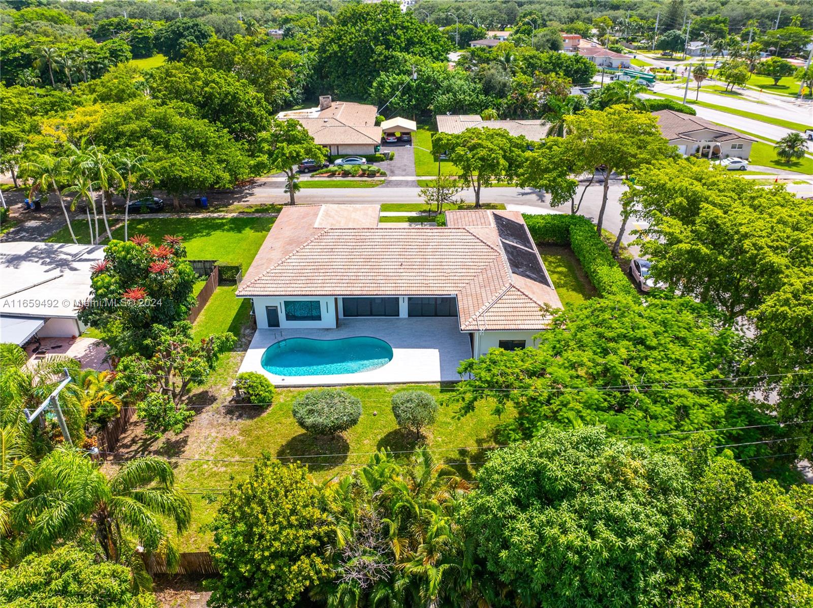 SKY LAKE - Residential