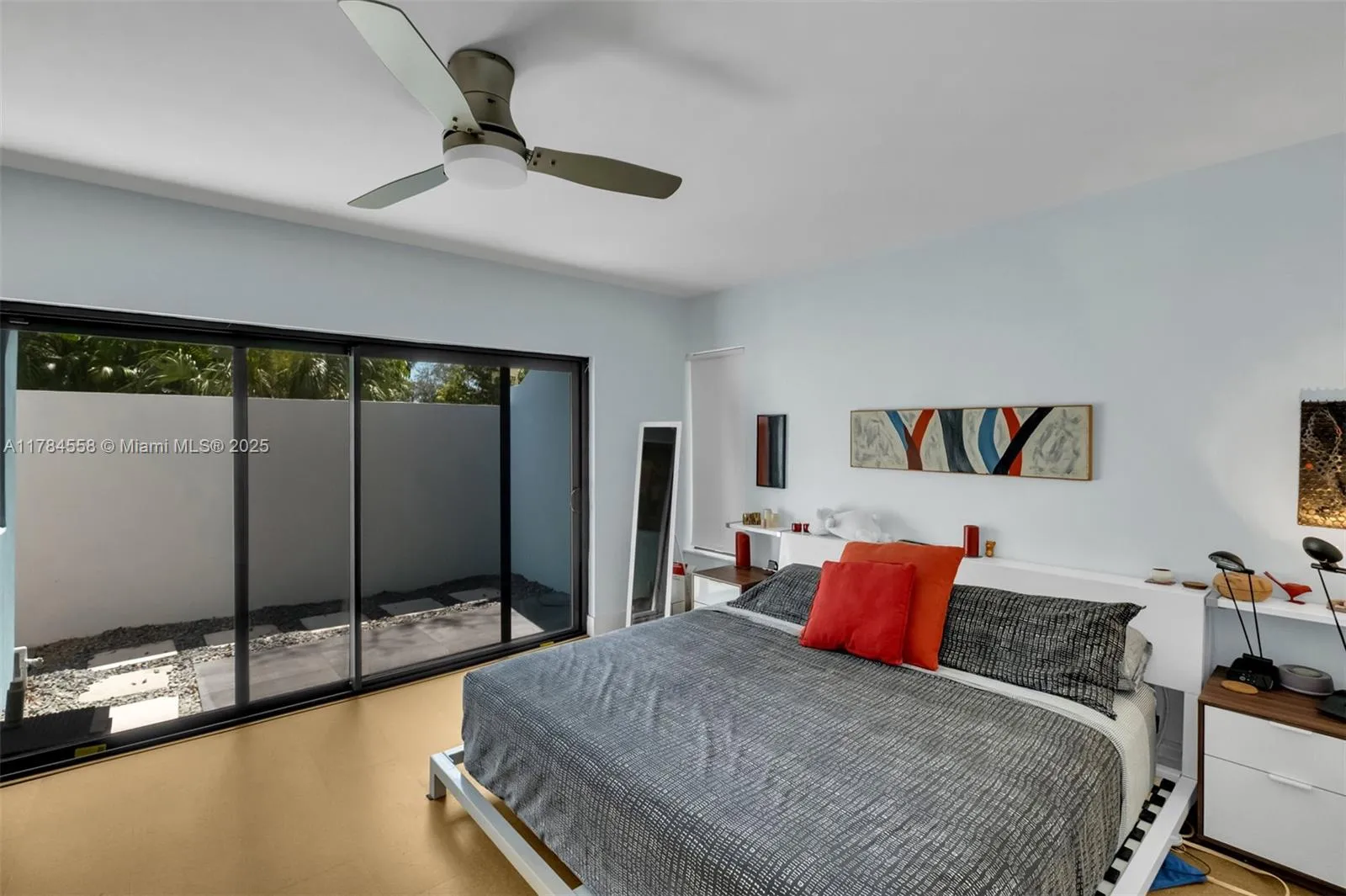 Palmetto Bay, Florida 33157, United States, 4 Bedrooms Bedrooms, ,3 BathroomsBathrooms,Residential,Pending,109389