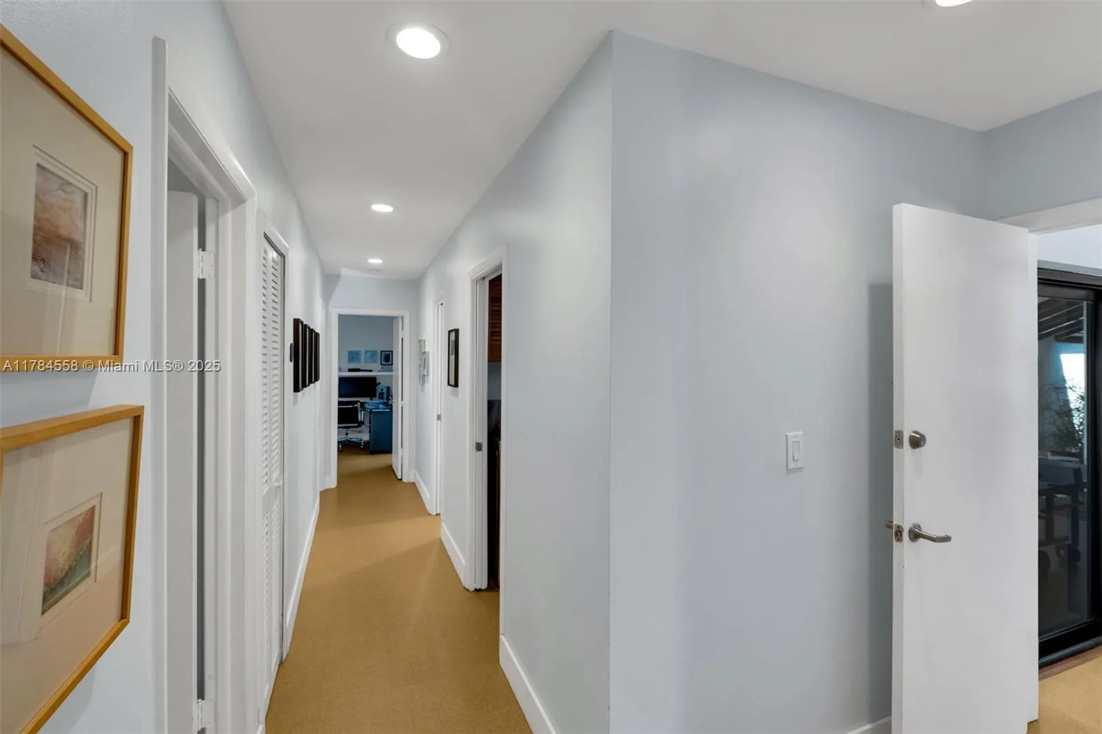 Palmetto Bay, Florida 33157, United States, 4 Bedrooms Bedrooms, ,3 BathroomsBathrooms,Residential,Pending,109389