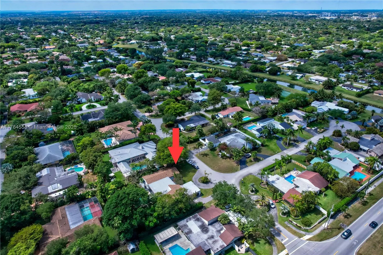 Palmetto Bay, Florida 33157, United States, 4 Bedrooms Bedrooms, ,3 BathroomsBathrooms,Residential,Pending,109389