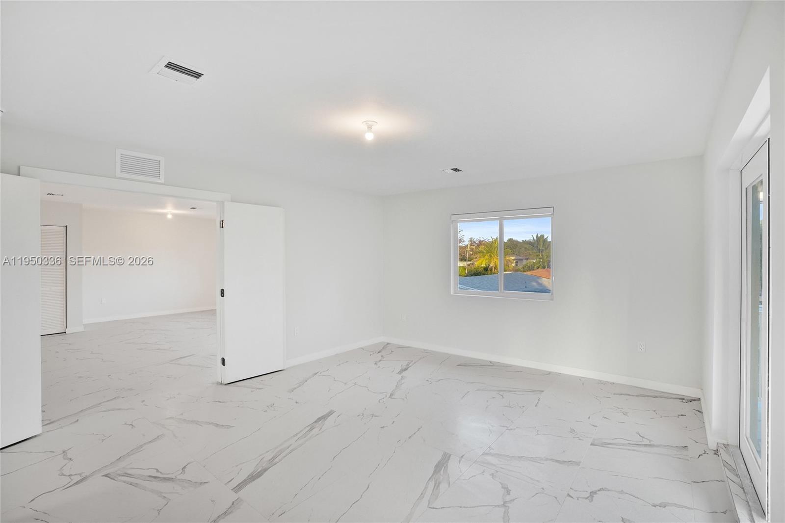 BELLEVUE BISCAYNE - Residential Income