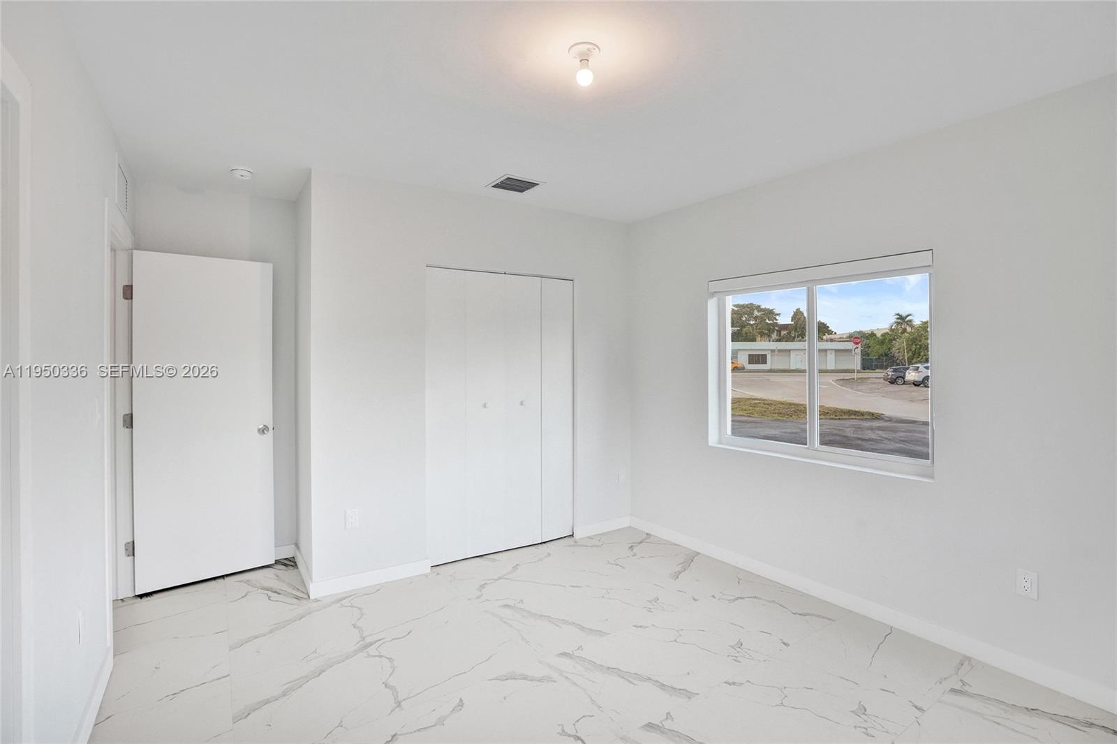 BELLEVUE BISCAYNE - Residential Income