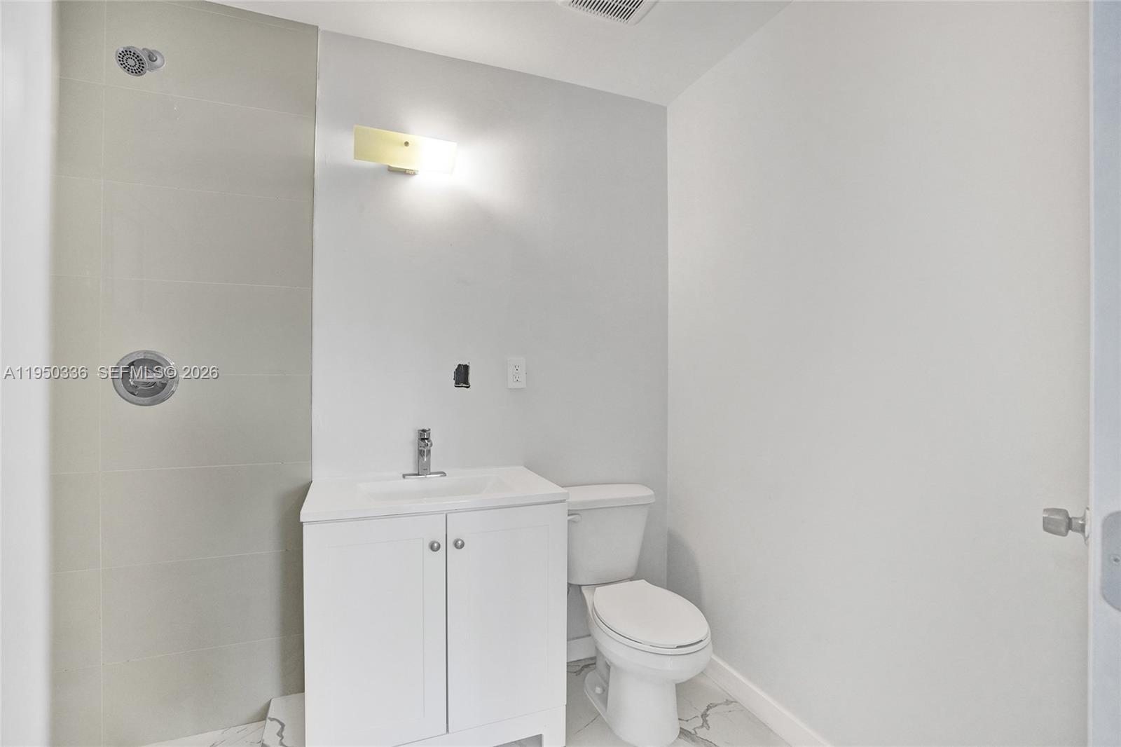 BELLEVUE BISCAYNE - Residential Income