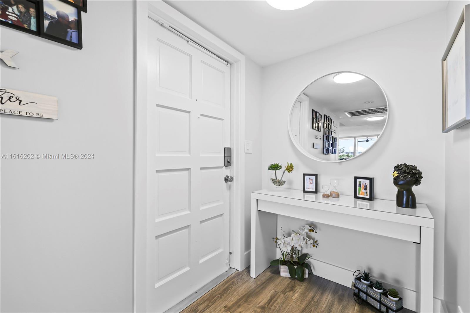 NO 21 PALM-AIRE COUNTRY C - Residential Lease
