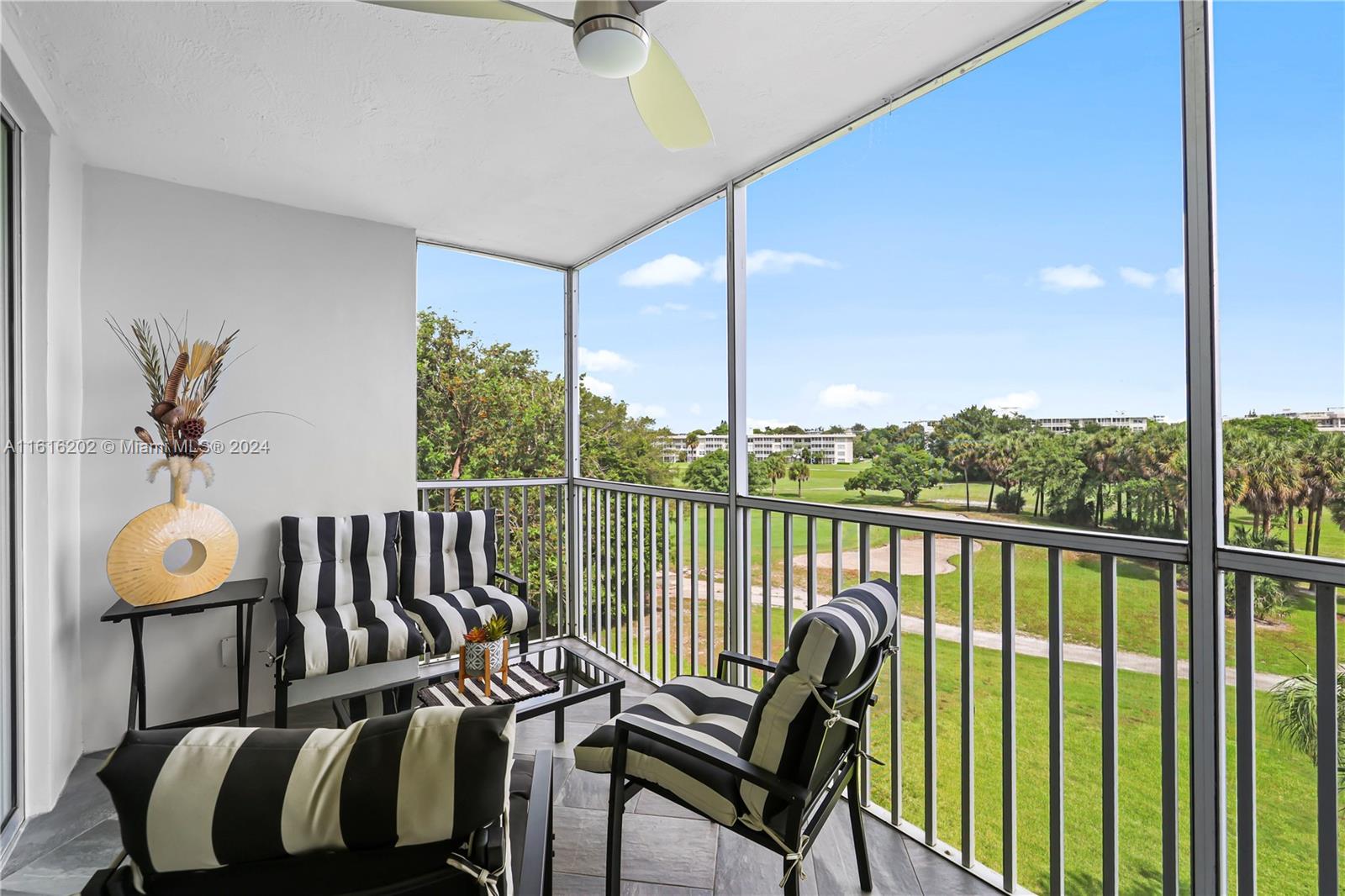 NO 21 PALM-AIRE COUNTRY C - Residential Lease
