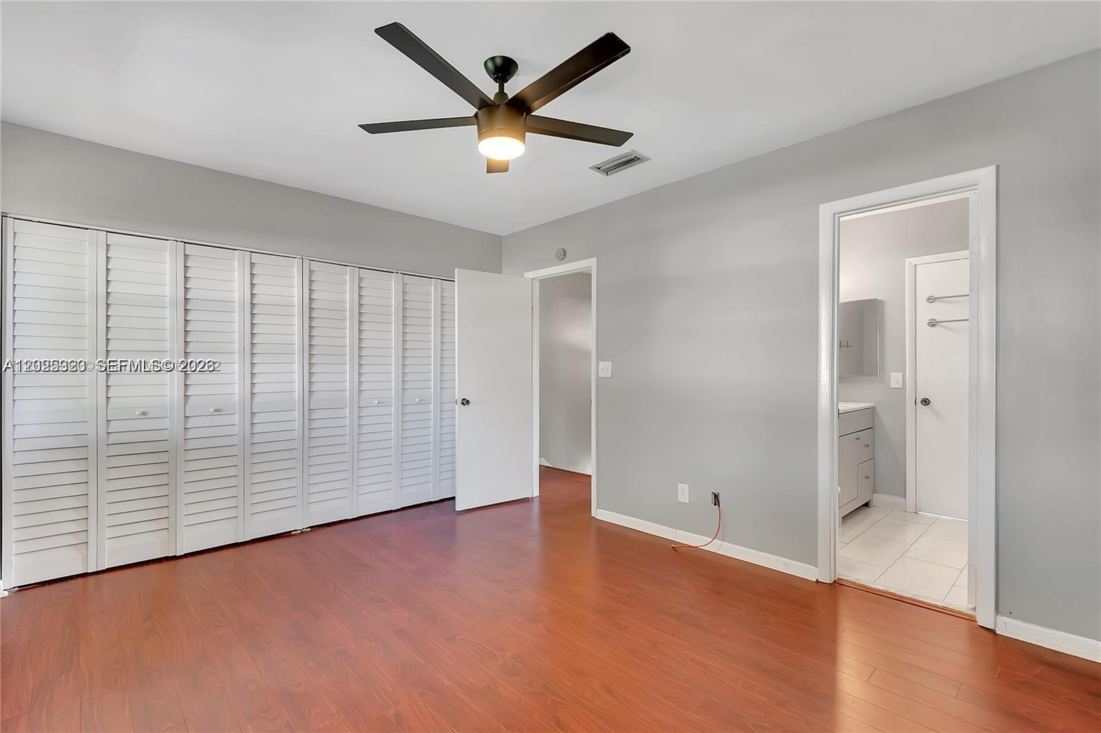 PEMBROKE POINTE SECTION T - Residential