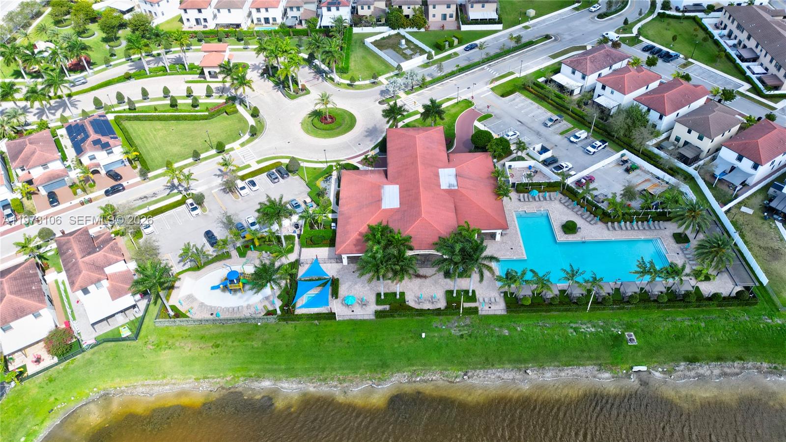 AQUABELLA SECTION TWO - Residential