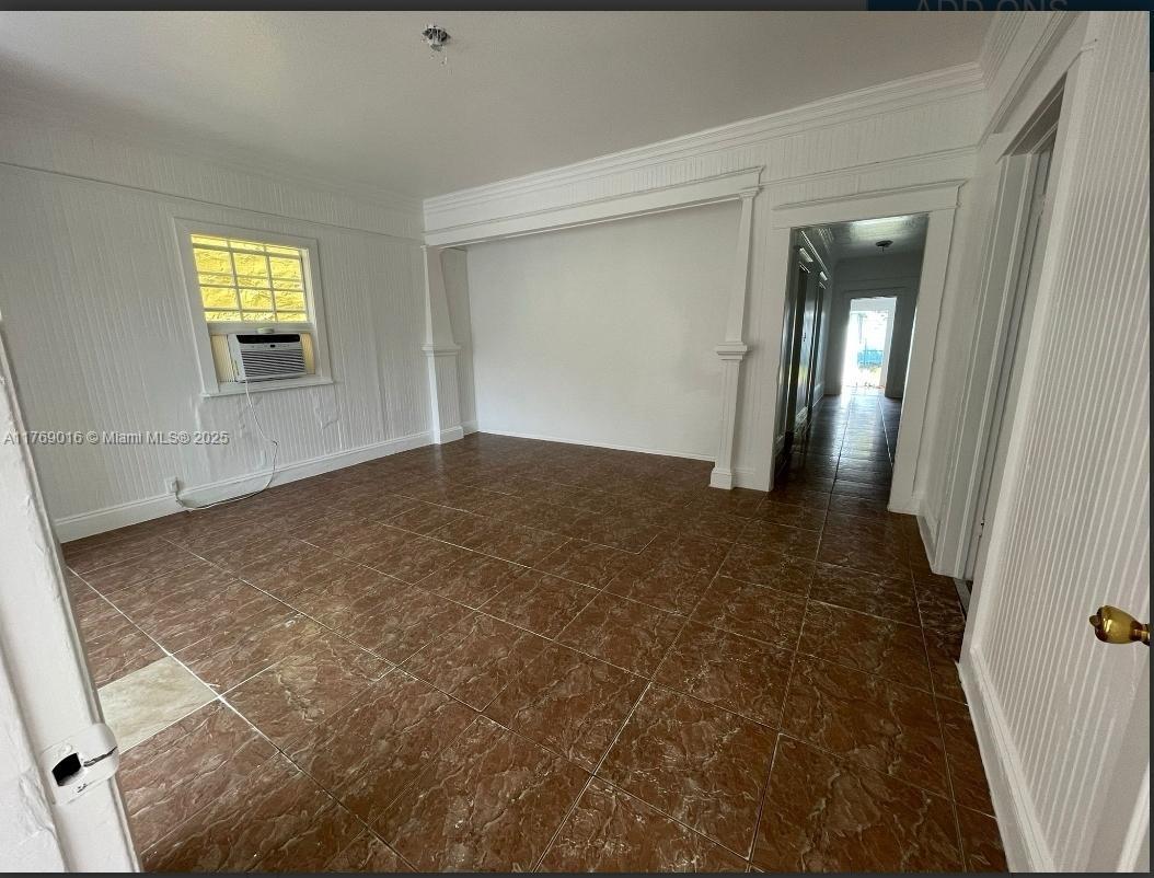 CLOWS - Residential Lease