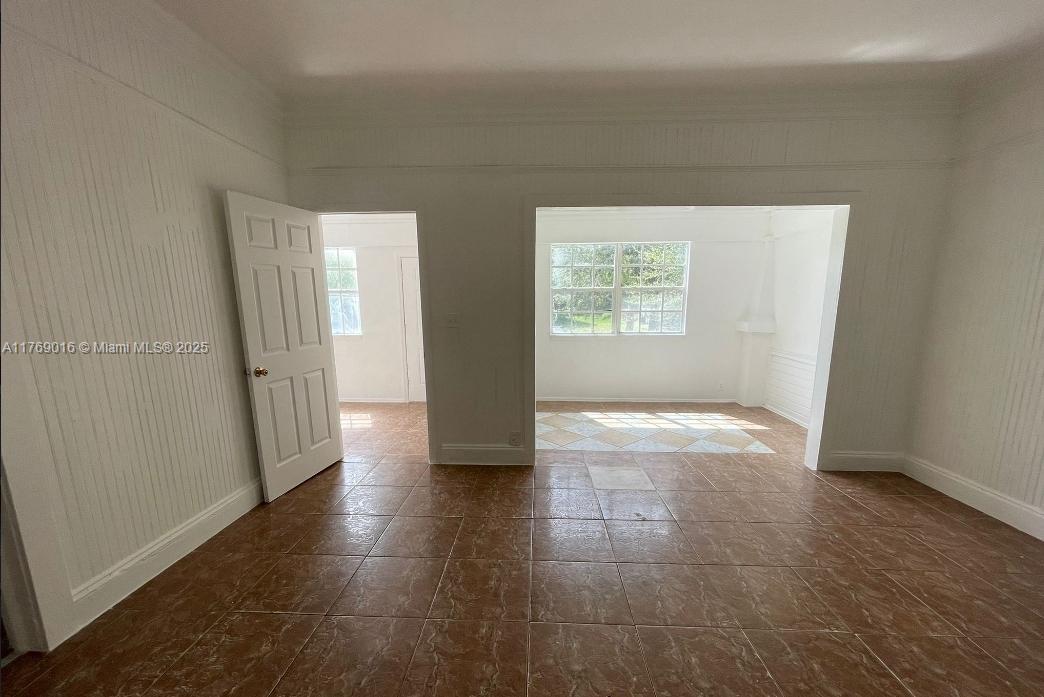 CLOWS - Residential Lease