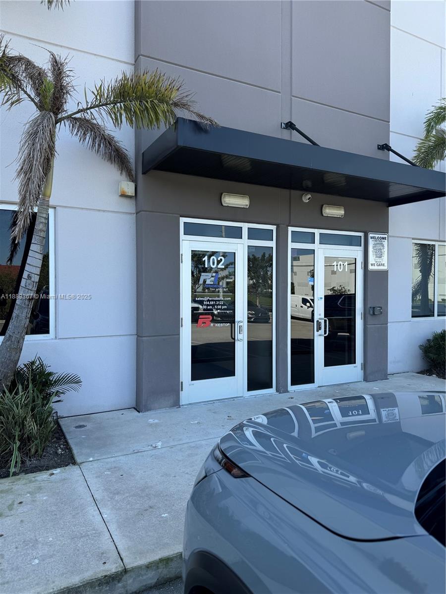 8565 W 44th Ave 102