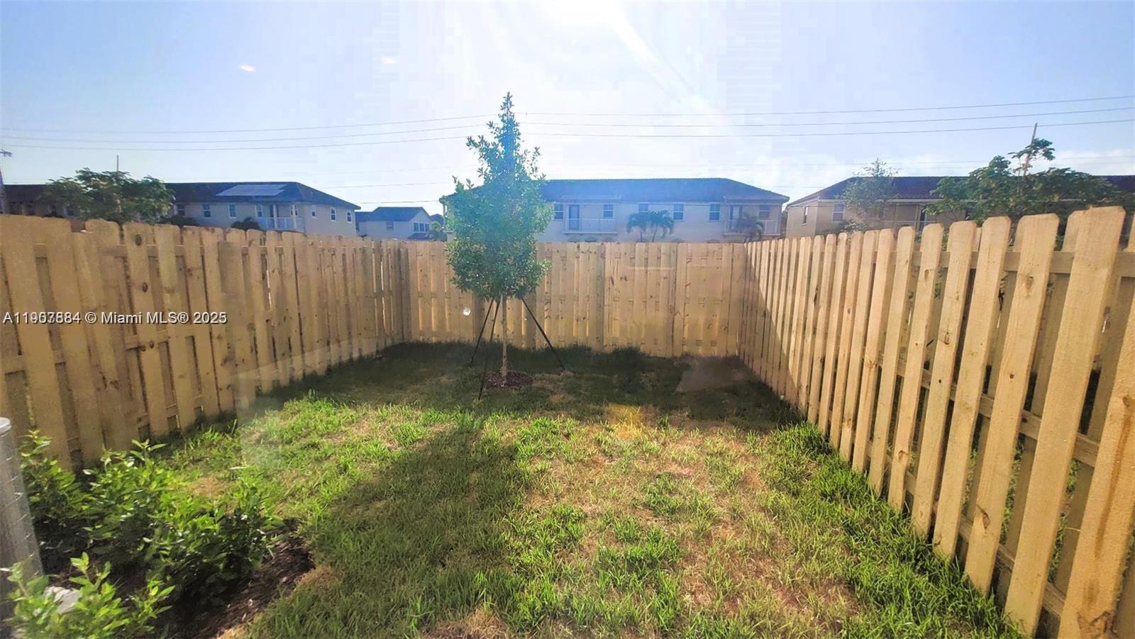 SILVER PALM RESIDENTIAL H - Residential Lease