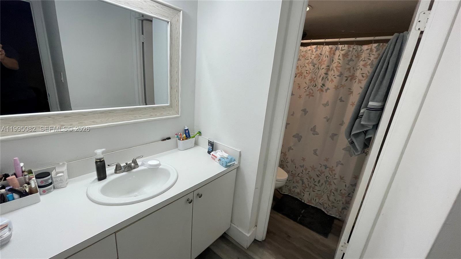 THE TERRACES CONDO PH II - Residential Lease