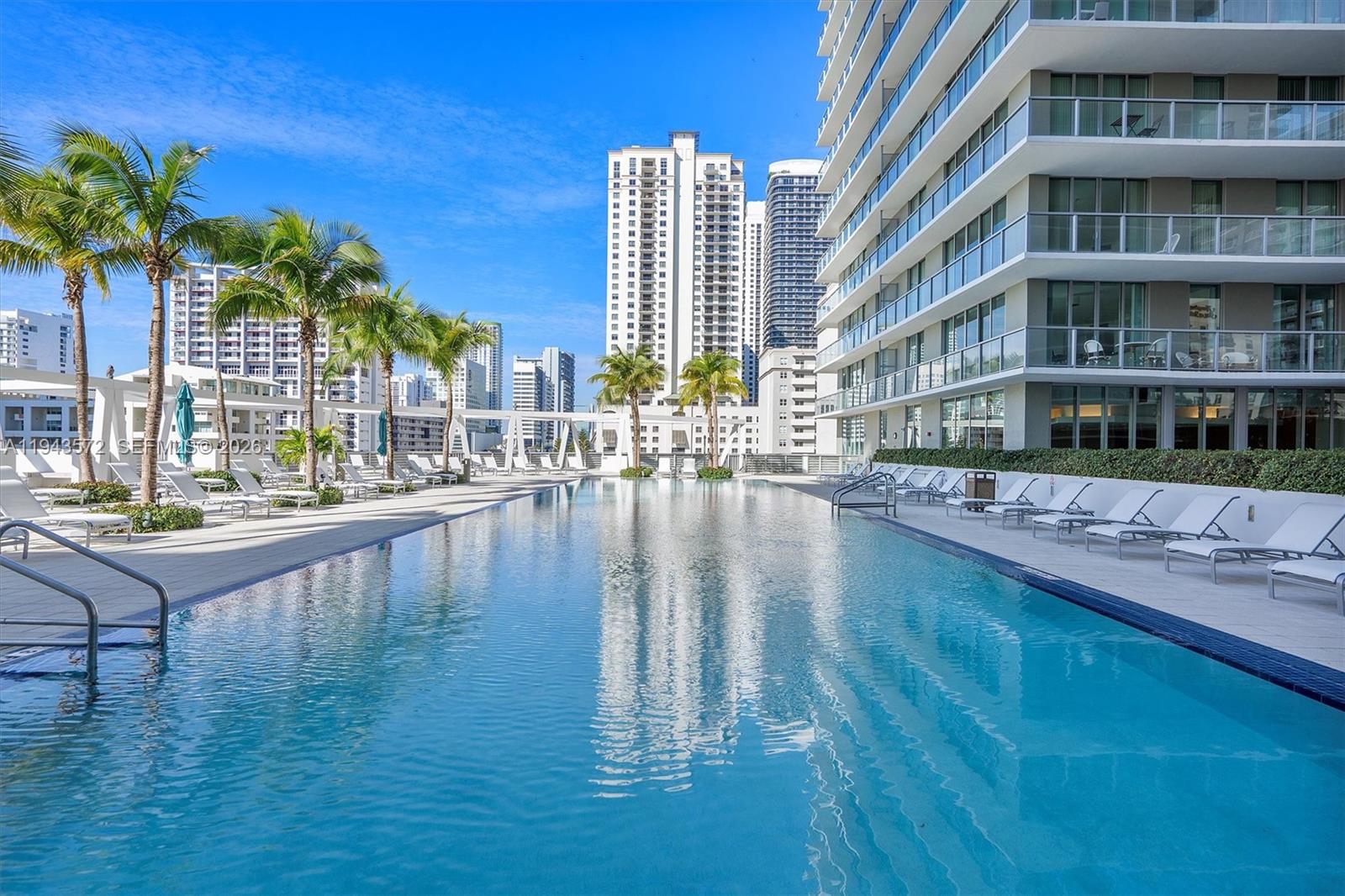 THE AXIS ON BRICKELL COND - Residential