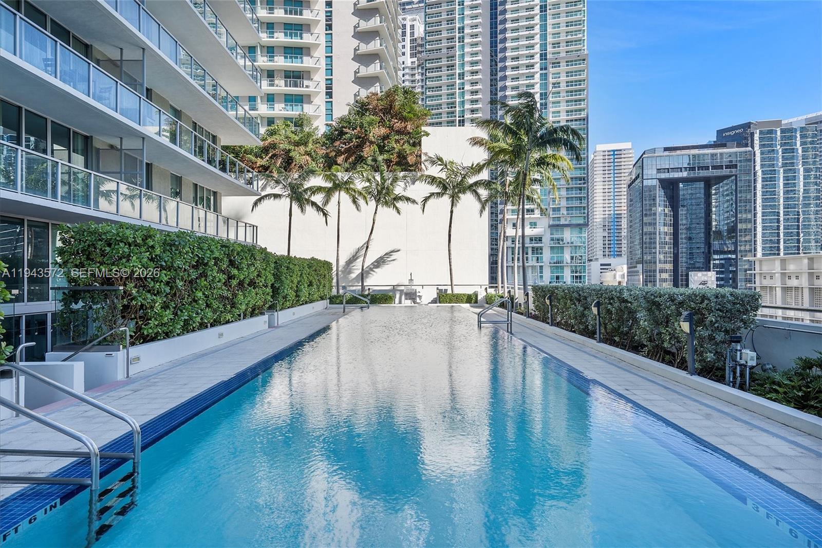 THE AXIS ON BRICKELL COND - Residential