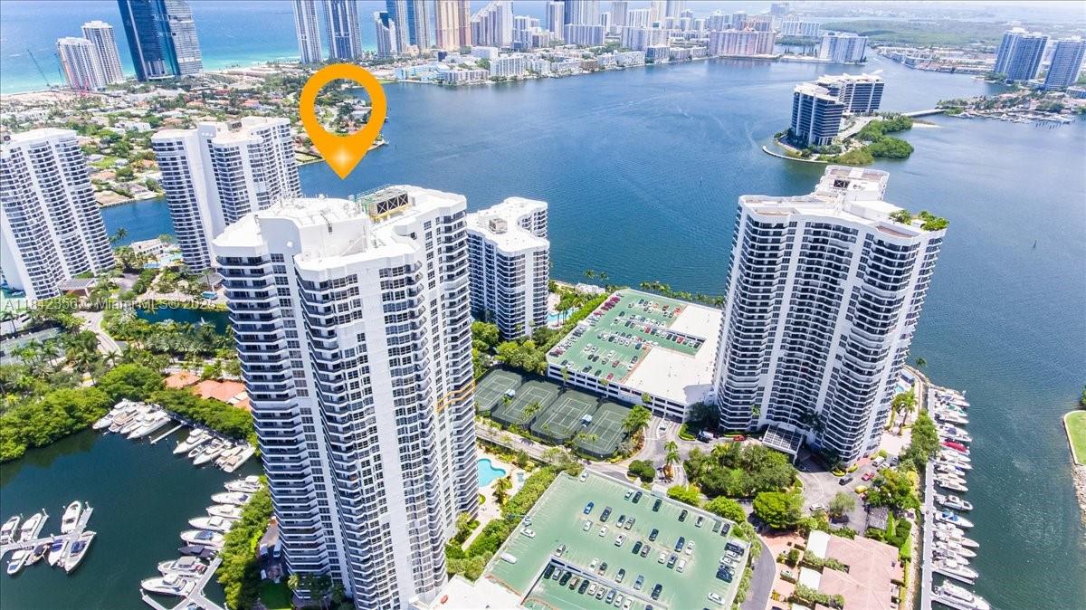 MYSTIC POINTE TOWER 400 C - Residential