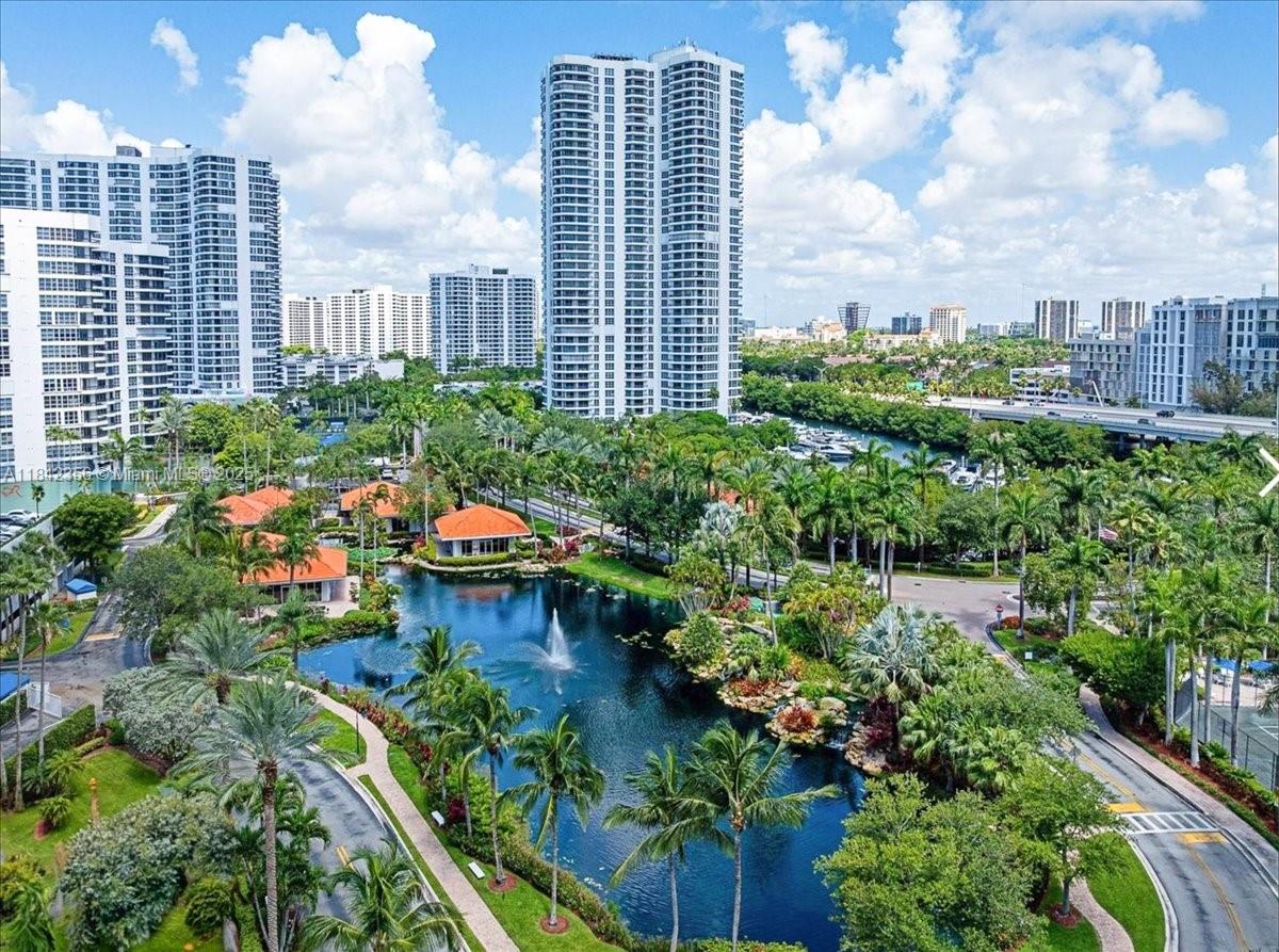 MYSTIC POINTE TOWER 400 C - Residential