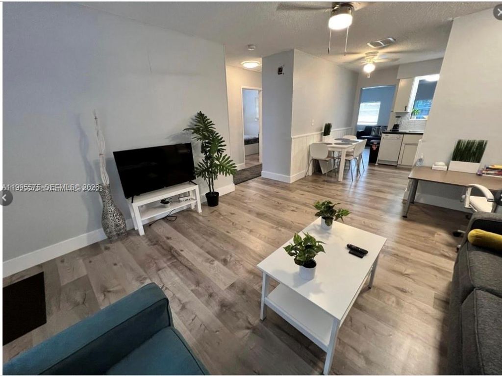Photo of 1412 NE 17th Ct #1414, Fort Lauderdale, FL 33305 (MLS # A11995575)