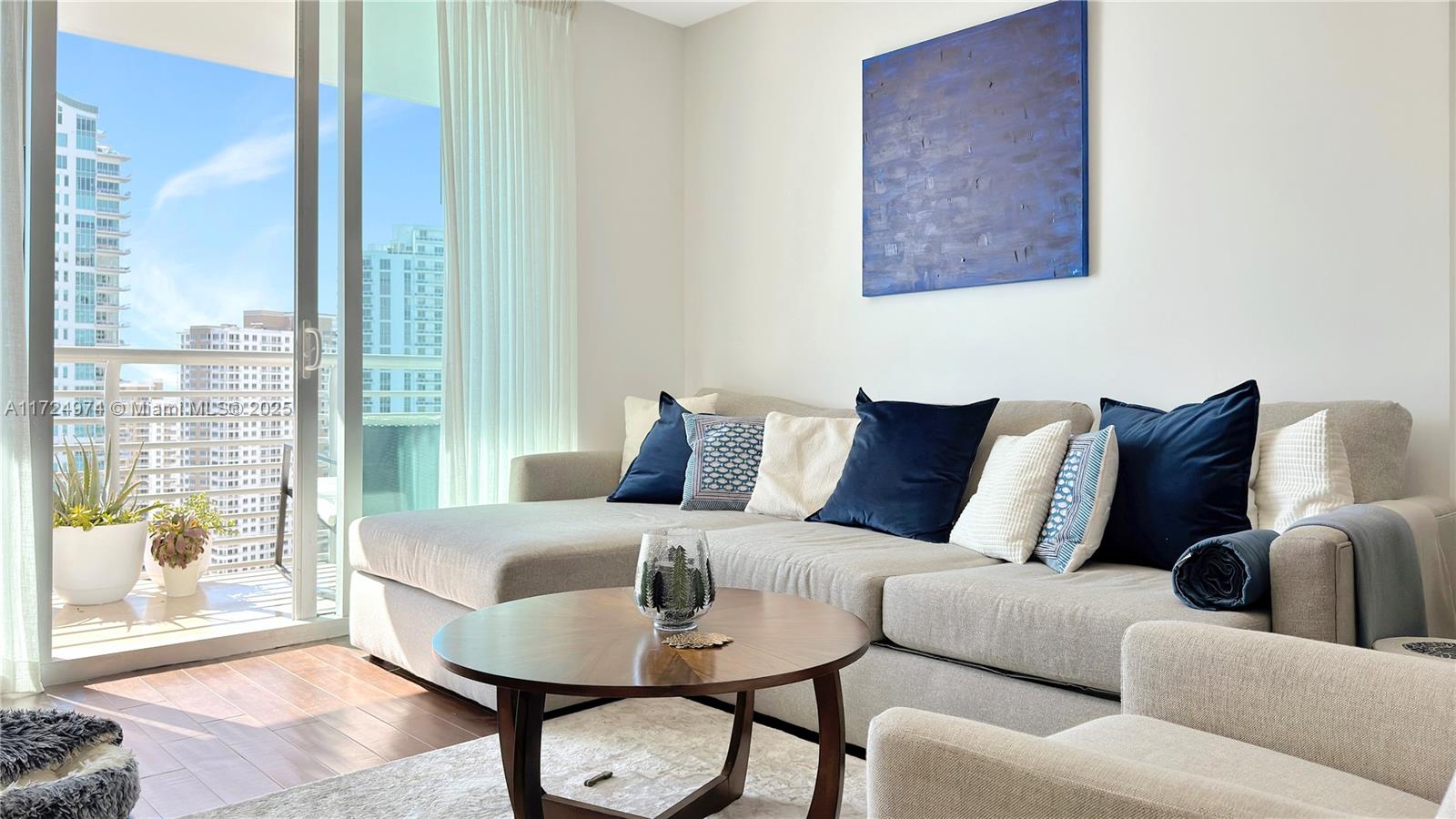 335 S Biscayne Blvd 2905