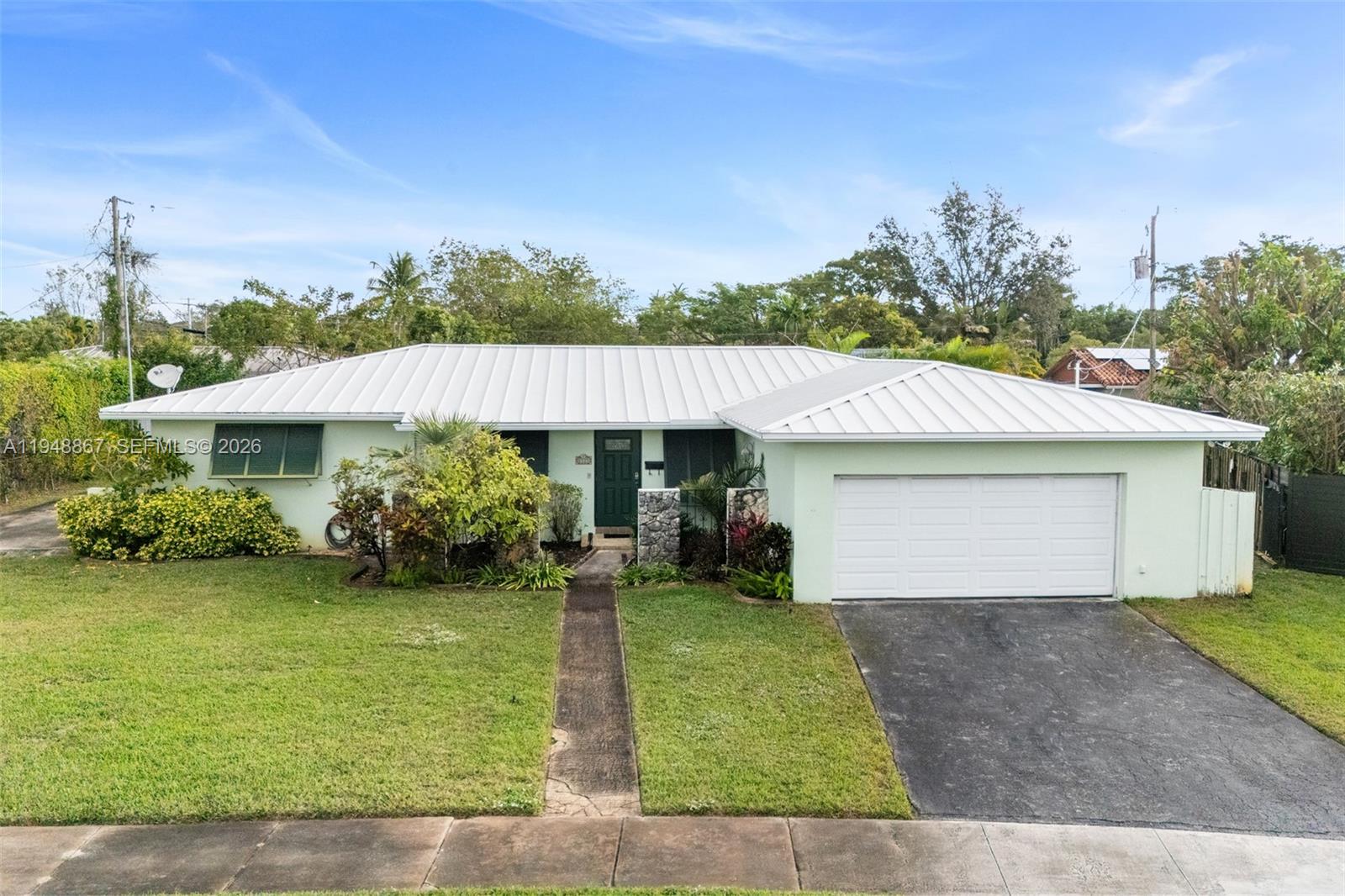 HEFTLER HOMES SUNSET PARK - Residential