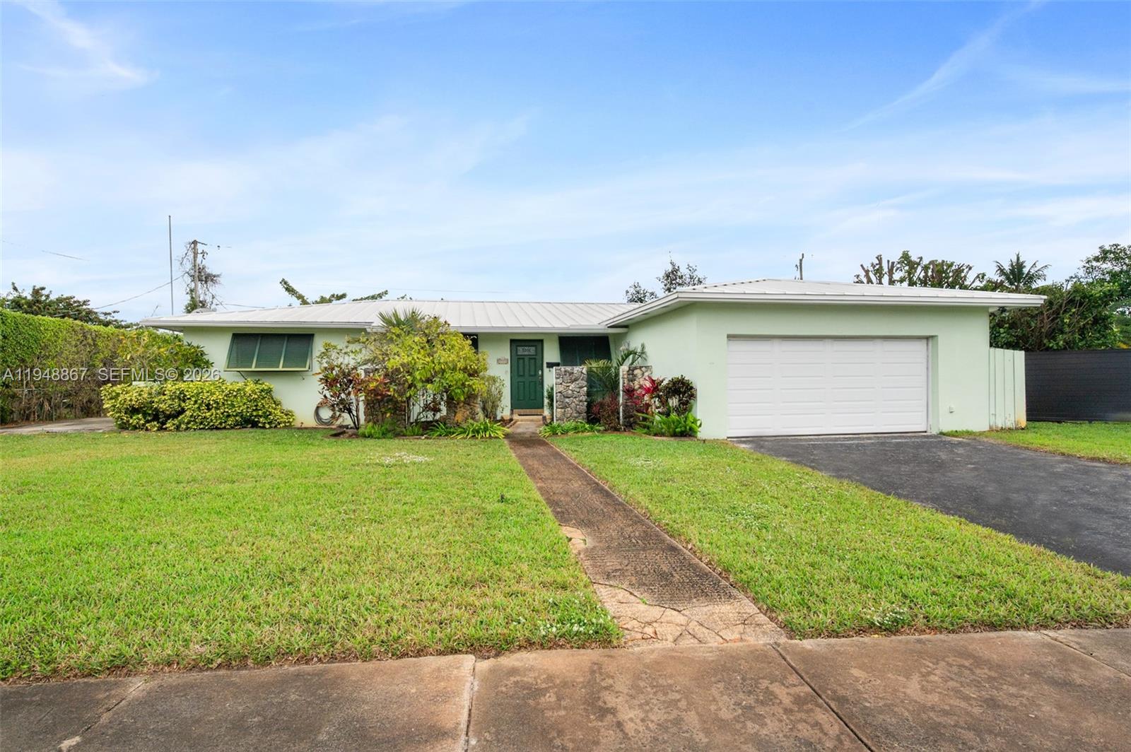 HEFTLER HOMES SUNSET PARK - Residential