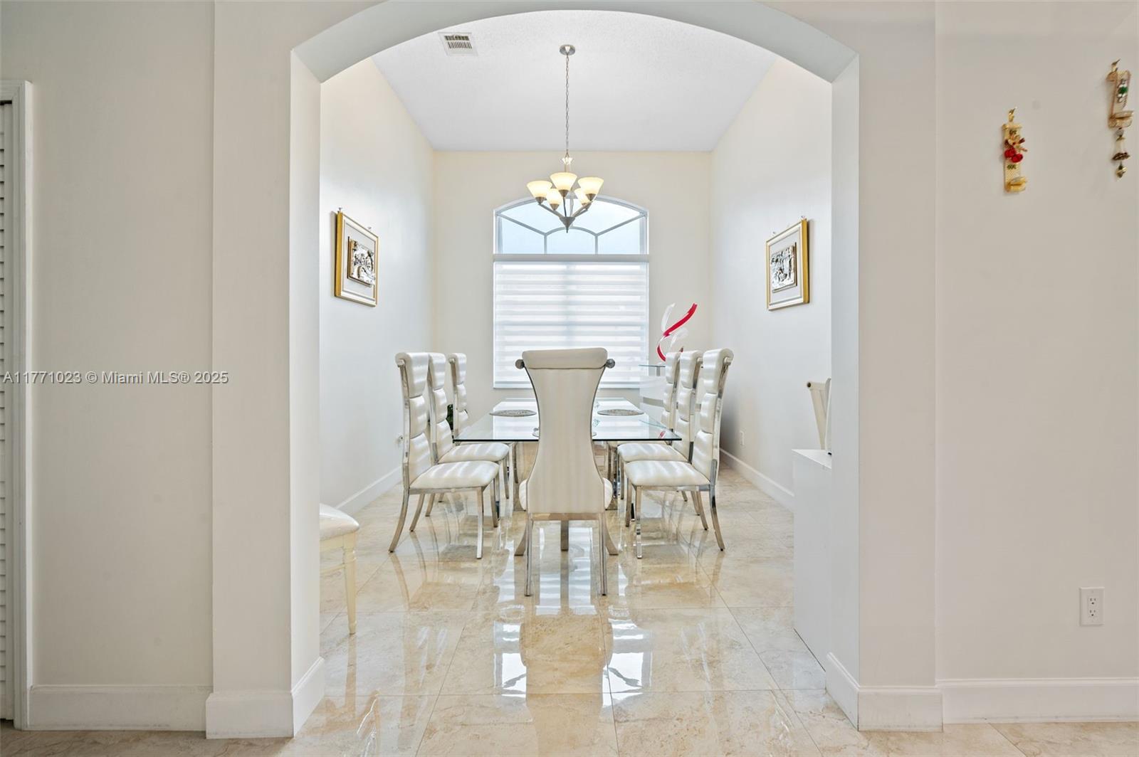 TWIN ACRES - Residential