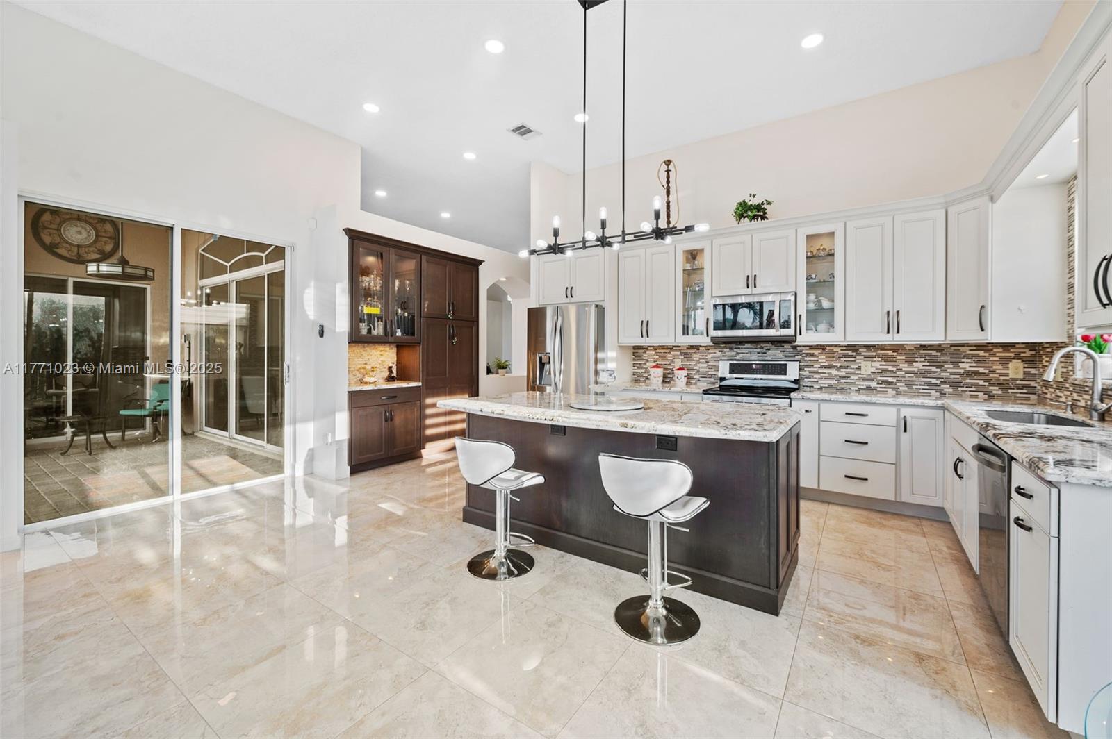 TWIN ACRES - Residential