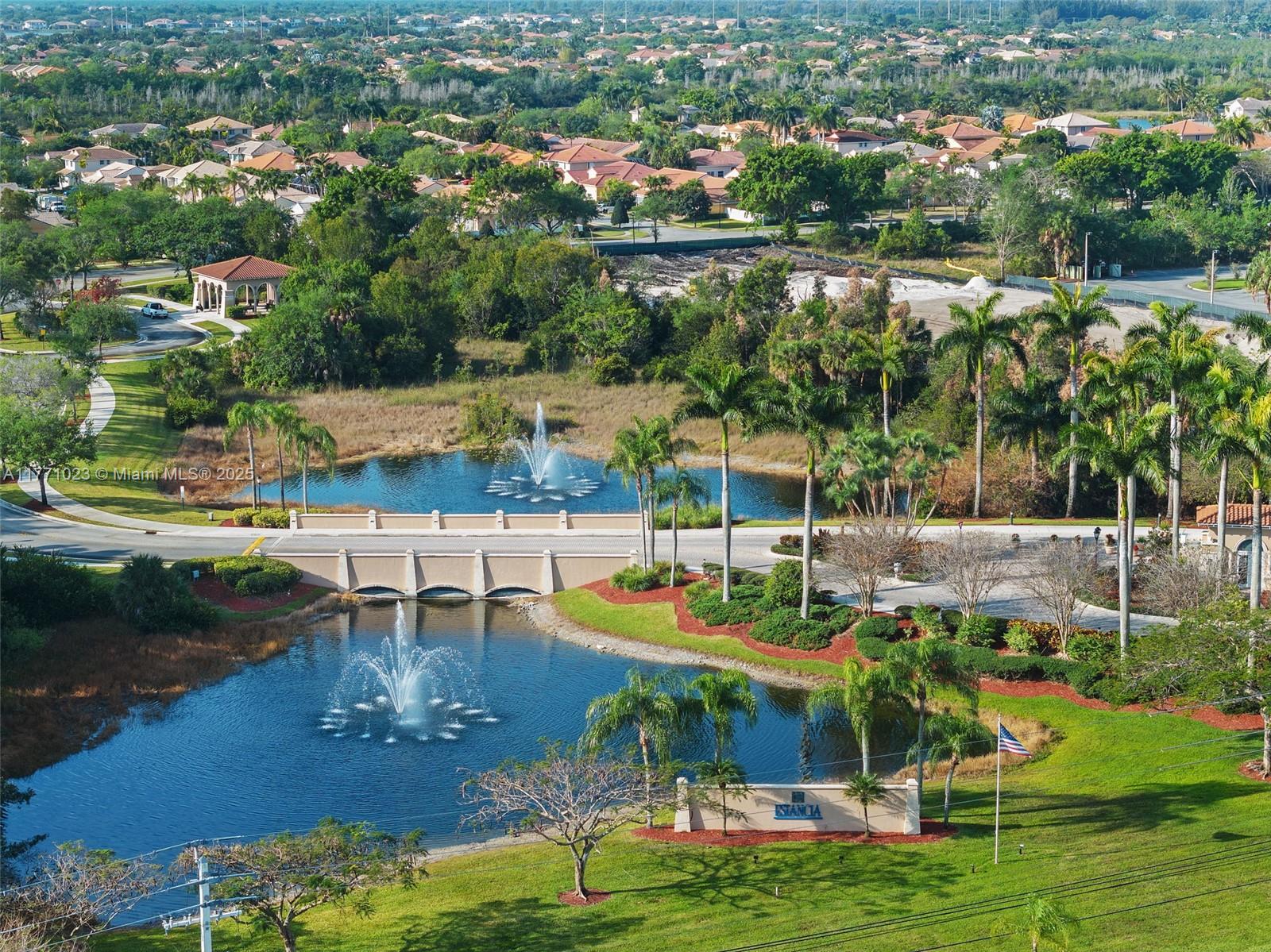 TWIN ACRES - Residential