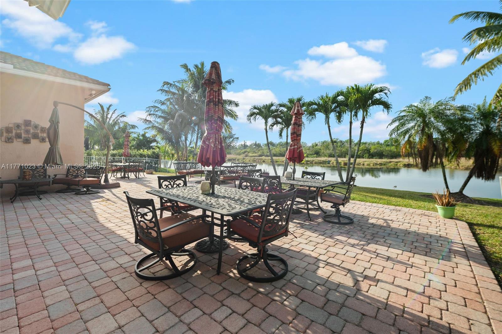 TWIN ACRES - Residential