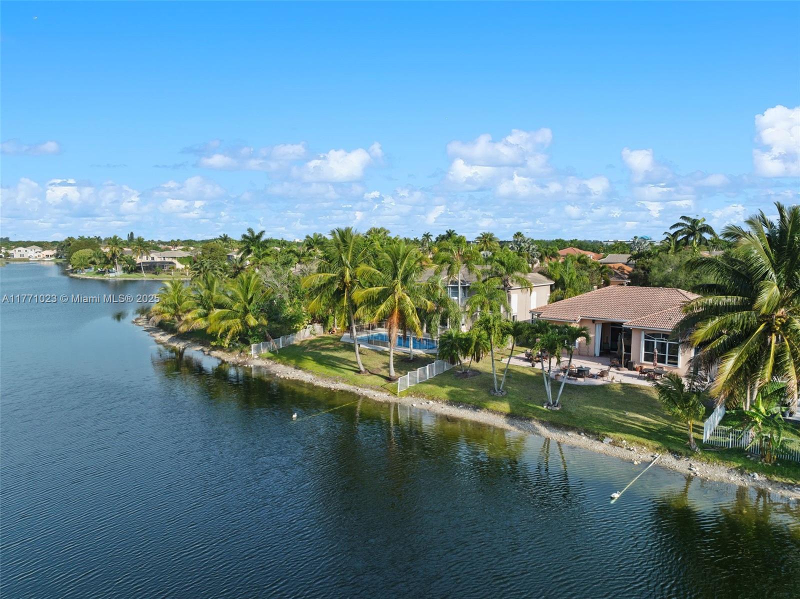 TWIN ACRES - Residential