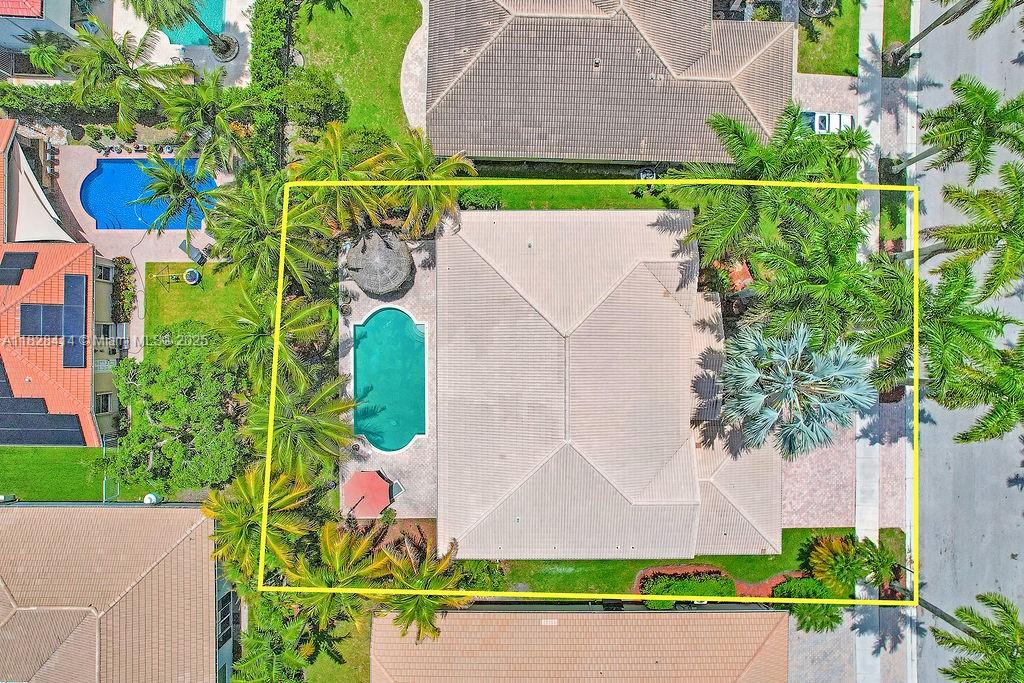 904 Stillwater Ct, Weston, FL, 33327/$1,750,000 1 904 Stillwater Ct