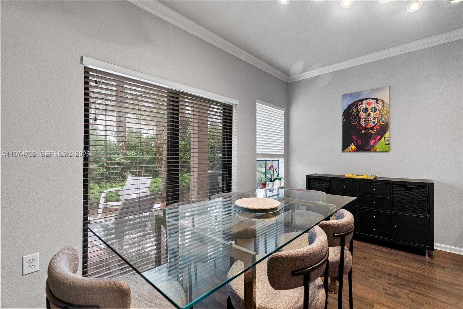 6073 Grand Cypress Cir W