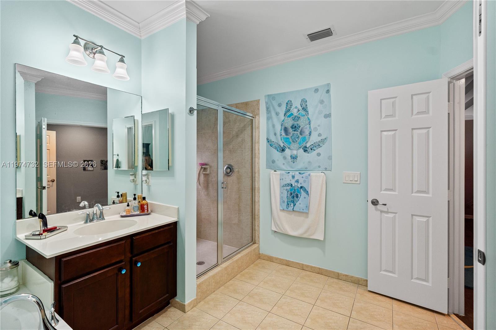 GRAND CYPRESS - Residential