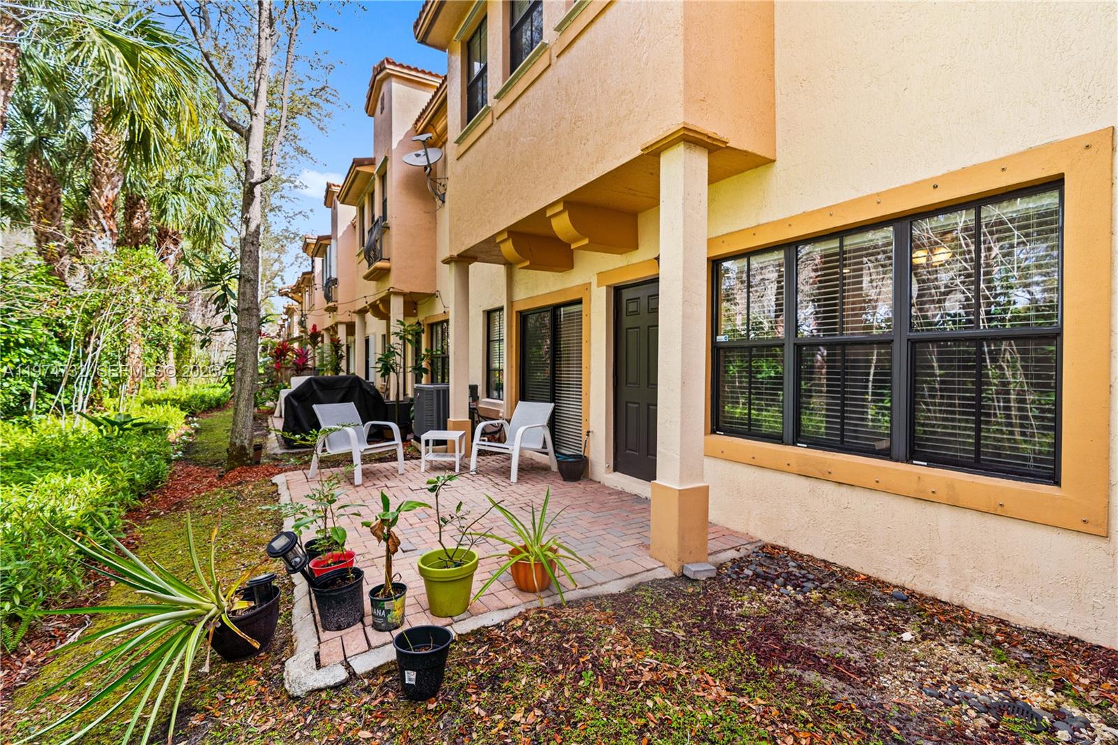 GRAND CYPRESS - Residential