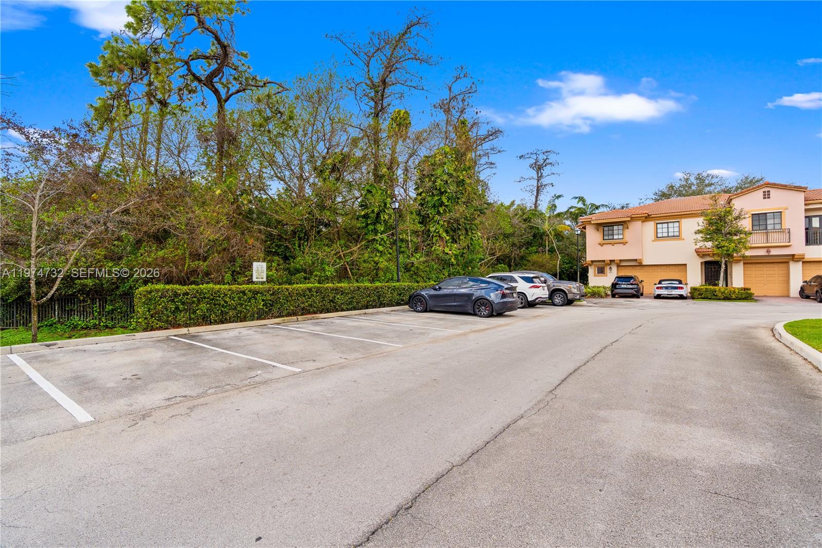 GRAND CYPRESS - Residential