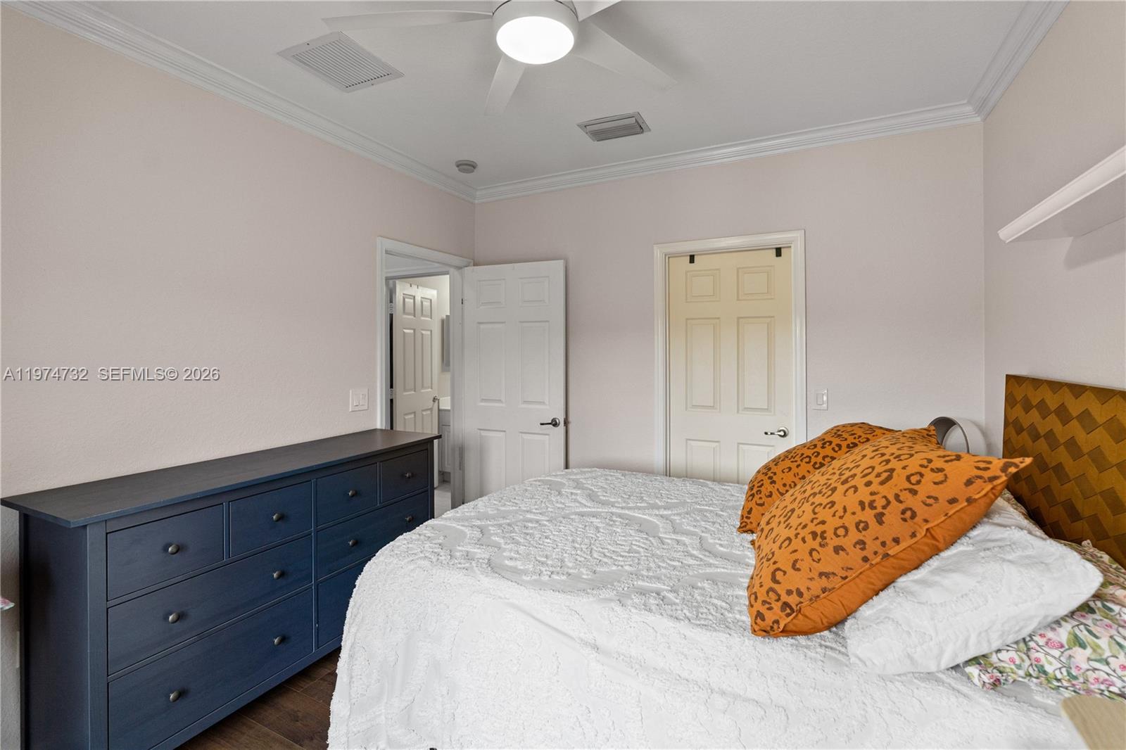 GRAND CYPRESS - Residential